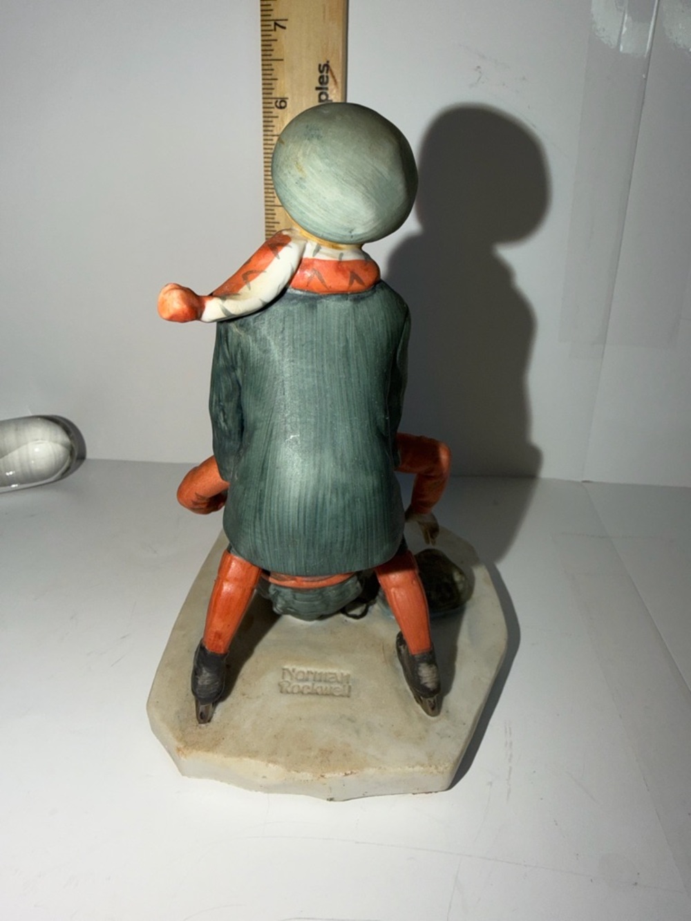 Vintage 1974 Gorham Norman Rockwell "Skating" Figurine – Saturday Evening Post - Picture 4 of 10